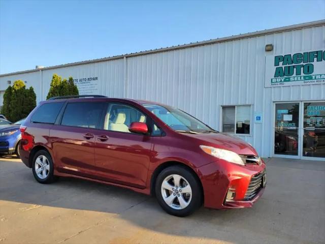 2018 Toyota Sienna LE 8 Passenger for sale in Lincoln, NE