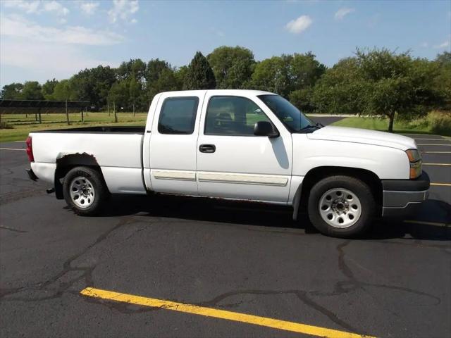 2005 Chevrolet Silverado 1500 LS for sale in Tremont, IL