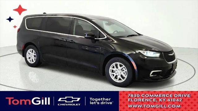 2023 Chrysler Pacifica Touring L for sale in Florence, KY