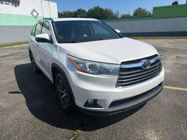 2016 Toyota Highlander XLE V6 for sale in Whitman, MA