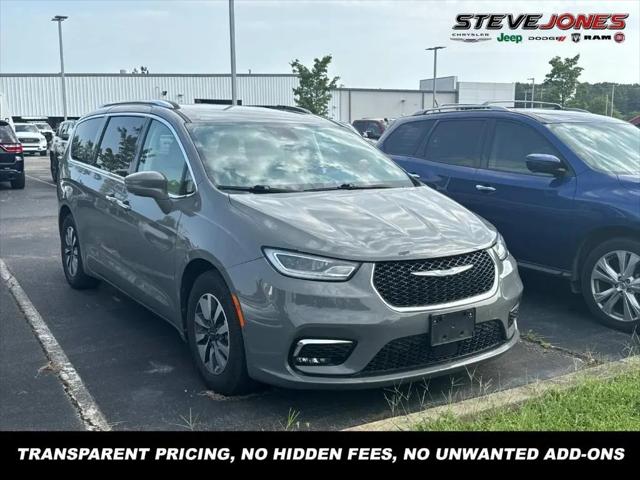2021 Chrysler Pacifica Hybrid Touring L for sale in Dickson, TN