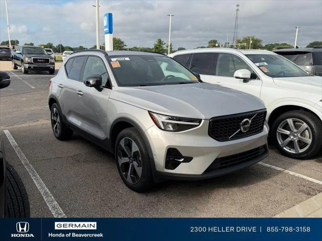 2023 Volvo XC40 B4 Ultimate Dark Theme for sale in Dayton, OH