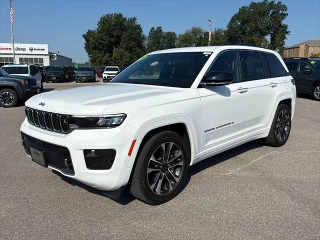 2023 Jeep Grand Cherokee Overland 4x4 for sale in Corydon, IN