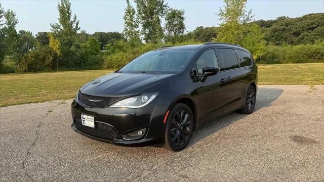 2018 Chrysler Pacifica Touring L for sale in Fergus Falls, MN