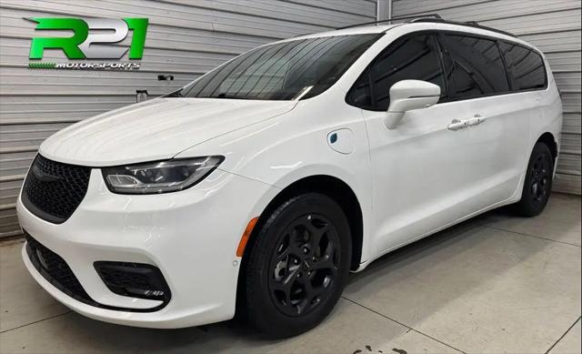 2021 Chrysler Pacifica Hybrid Touring L for sale near NW Canal Fulton, OH
