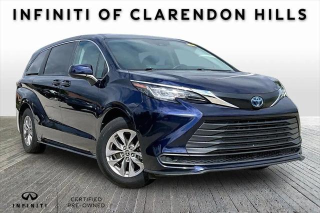 2022 Toyota Sienna LE for sale in Clarendon Hills, IL