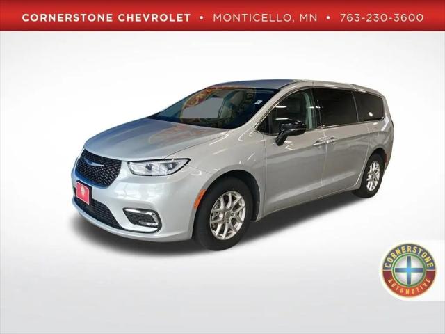 2024 Chrysler Pacifica Touring L for sale in Monticello, MN