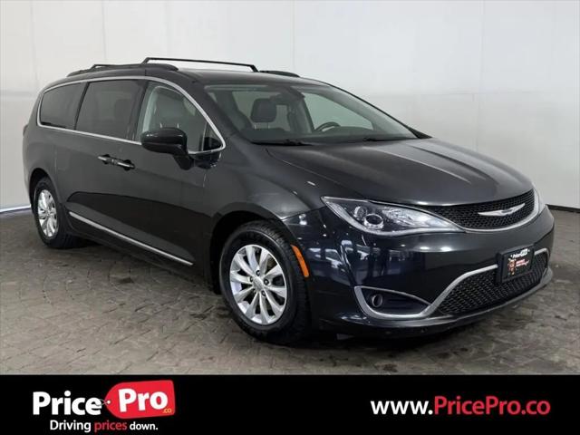 2017 Chrysler Pacifica Touring-L for sale in Maumee, OH