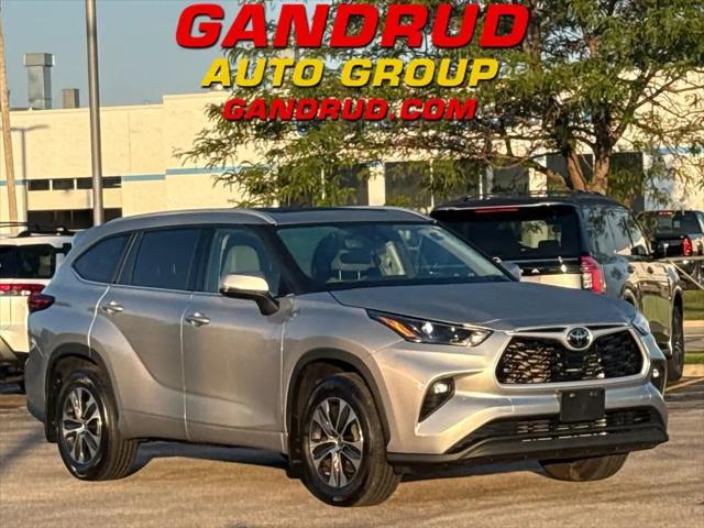 2022 Toyota Highlander XLE for sale in Green Bay, WI