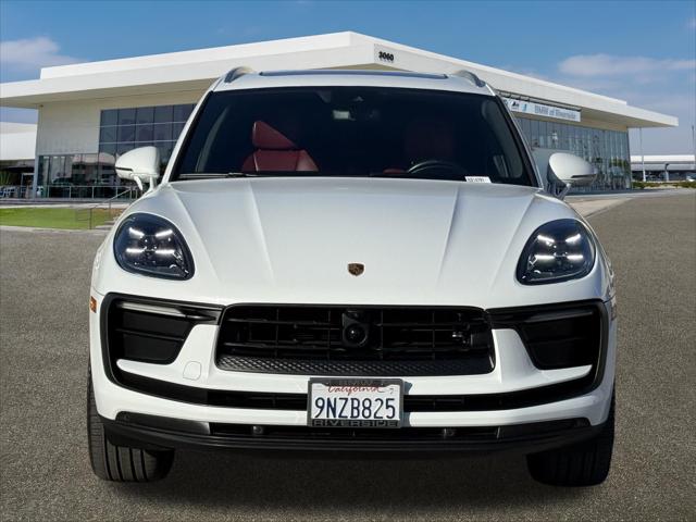 2024 Porsche Macan T