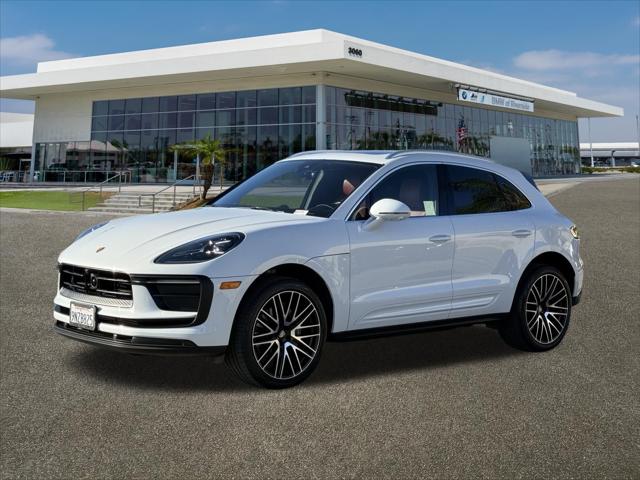 2024 Porsche Macan T