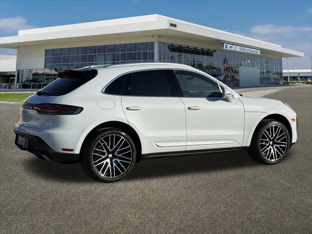 2024 Porsche Macan T