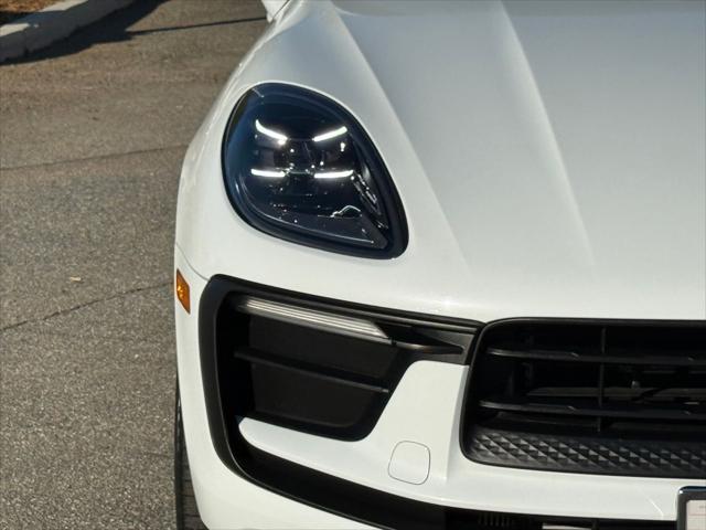 2024 Porsche Macan T