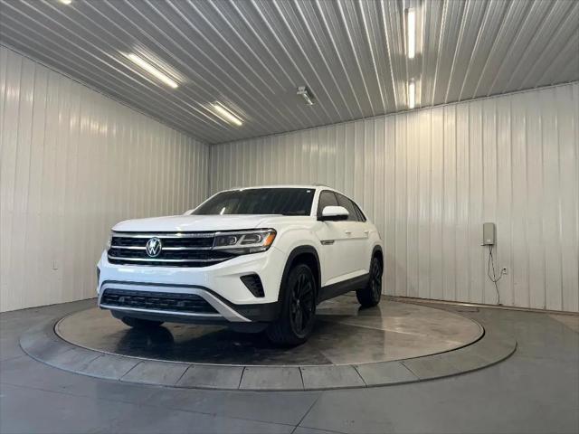 2022 Volkswagen Atlas Cross Sport 2.0T SE w/Technology for sale in Barberton, OH