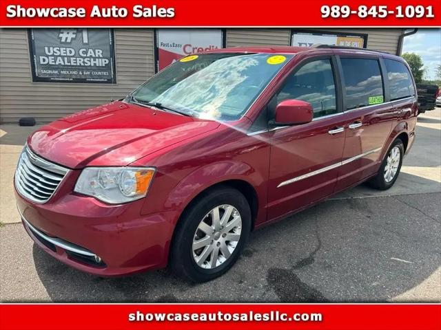 2016 Chrysler Town & Country Touring for sale in Chesaning, MI
