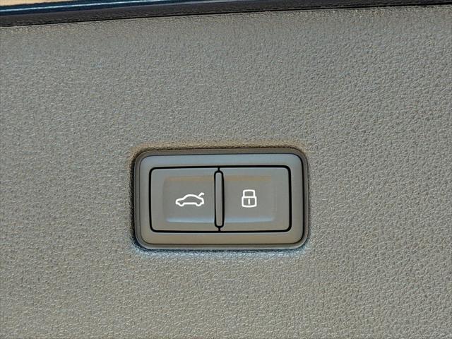 2026 Audi Q8 Premium Plus 55 TFSI quattro Tiptronic