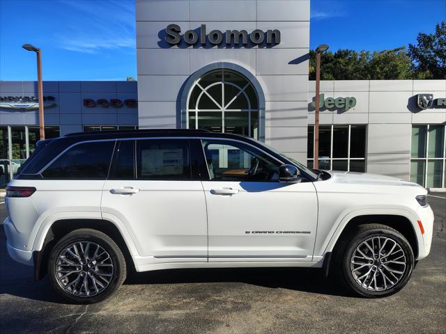 2027 Jeep Grand Cherokee GRAND CHEROKEE SUMMIT 4X4 2027 Jeep Grand Cherokee GRAND CHEROKEE SUMMIT 4X4