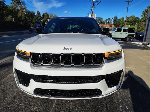 2027 Jeep Grand Cherokee GRAND CHEROKEE SUMMIT 4X4 2027 Jeep Grand Cherokee GRAND CHEROKEE SUMMIT 4X4