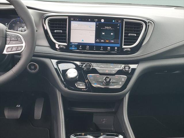 2027 Chrysler Pacifica Limited