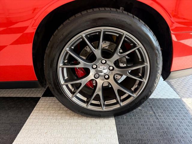 2016 Dodge Challenger SRT 392