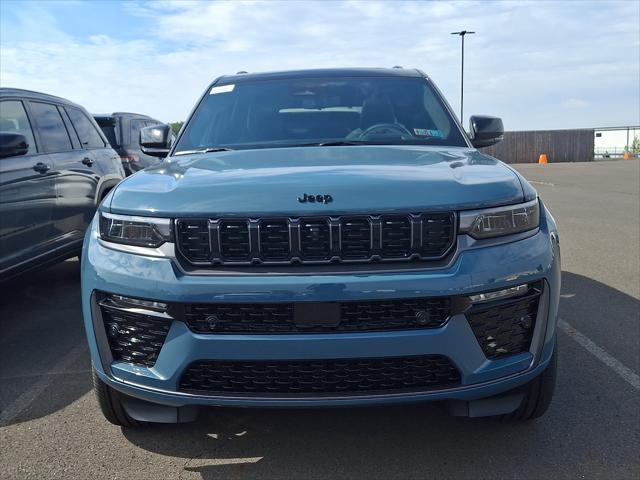 2027 Jeep Grand Cherokee GRAND CHEROKEE SUMMIT 4X4 2027 Jeep Grand Cherokee GRAND CHEROKEE SUMMIT 4X4