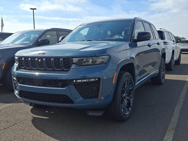 2027 Jeep Grand Cherokee GRAND CHEROKEE SUMMIT 4X4 2027 Jeep Grand Cherokee GRAND CHEROKEE SUMMIT 4X4