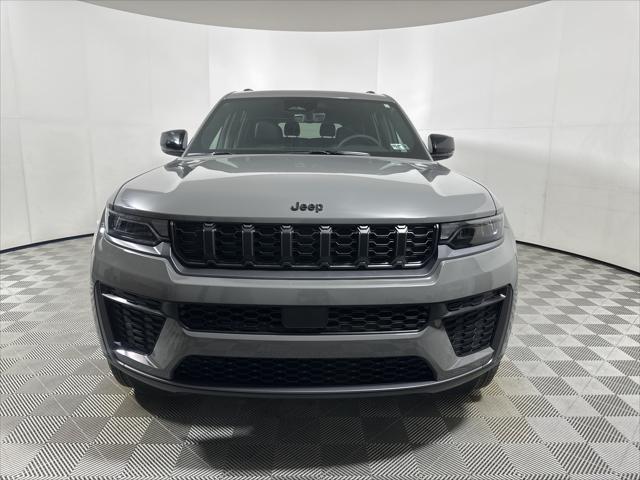 2027 Jeep Grand Cherokee GRAND CHEROKEE L LAREDO ALTITUDE 4X4 2027 Jeep Grand Cherokee GRAND CHEROKEE L LAREDO ALTITUDE 4X4