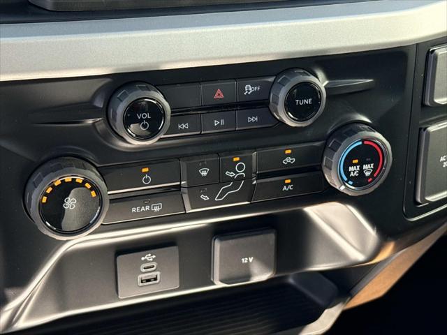 2026 Ford 600 XLT