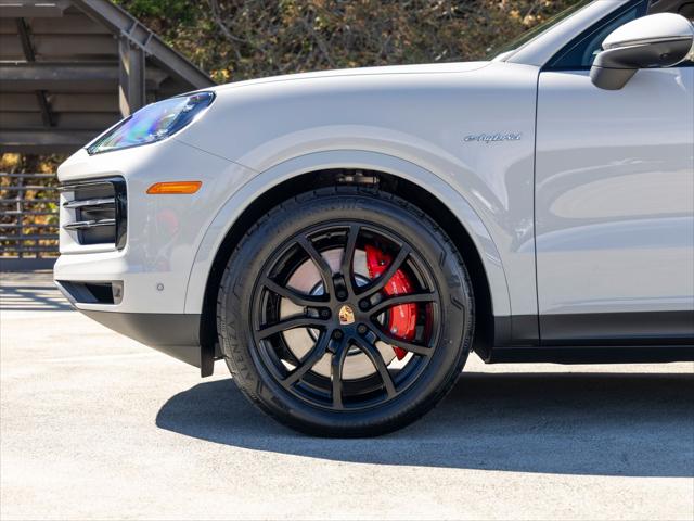 2026 Porsche Cayenne E-Hybrid S