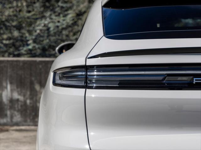 2026 Porsche Cayenne E-Hybrid S