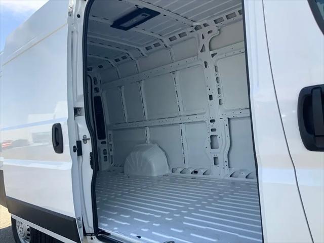2026 Ram ProMaster Cargo Van Tradesman High Roof 159 WB EXT w/Pass Seat