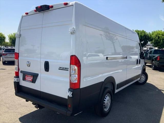 2026 Ram ProMaster Cargo Van Tradesman High Roof 159 WB EXT w/Pass Seat