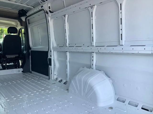 2026 Ram ProMaster Cargo Van Tradesman High Roof 159 WB EXT w/Pass Seat