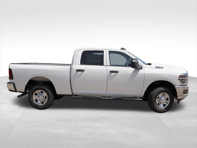 2026 RAM Ram 3500 RAM 3500 TRADESMAN CREW CAB 4X4 64 BOX