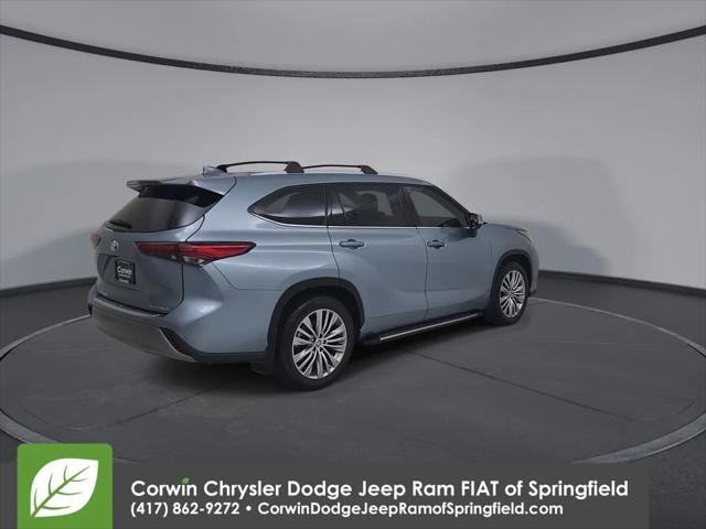 2023 Toyota Highlander Platinum