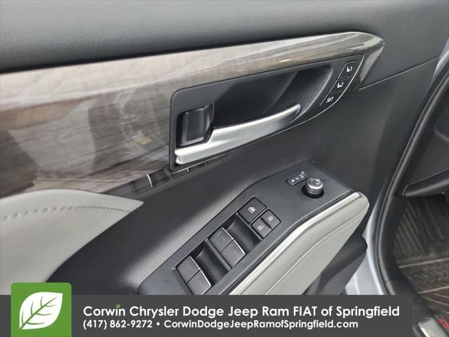 2023 Toyota Highlander Platinum