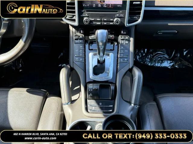 2017 Porsche Cayenne Platinum Edition