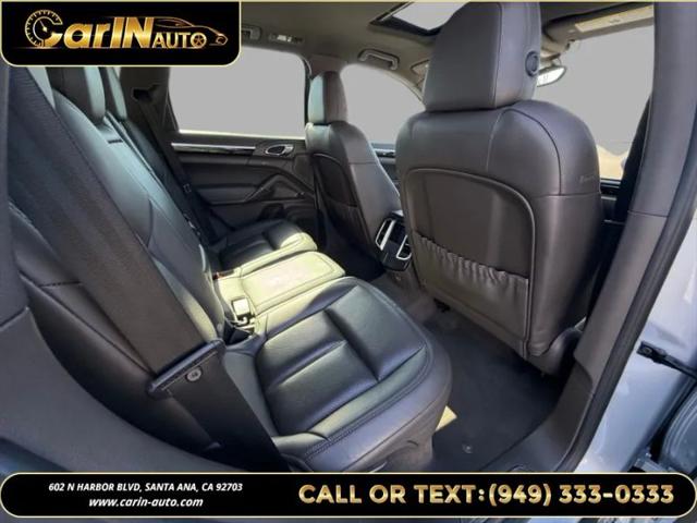 2017 Porsche Cayenne Platinum Edition