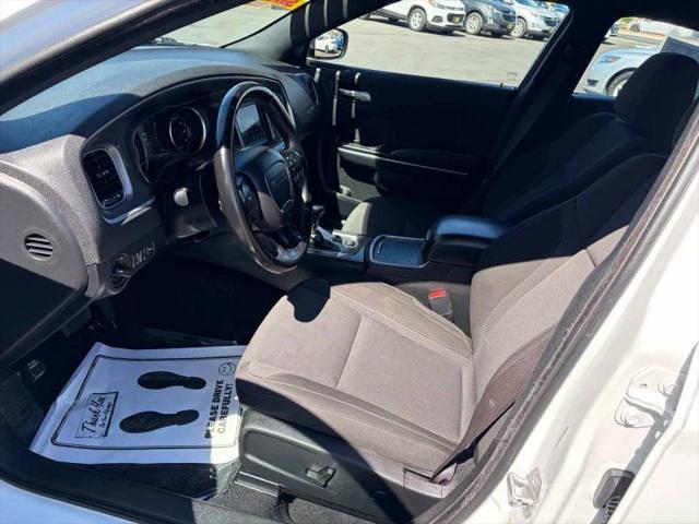2022 Dodge Charger SXT RWD