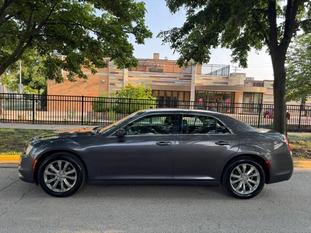2016 Chrysler 300 Limited