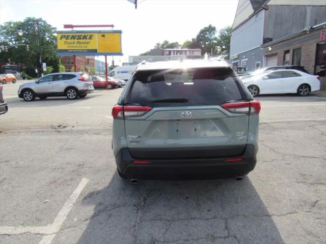 2021 Toyota RAV4 XLE