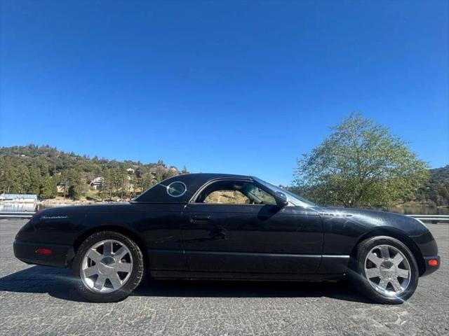 2002 Ford Thunderbird Base