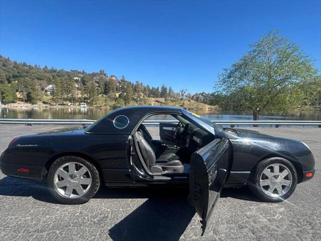 2002 Ford Thunderbird Base