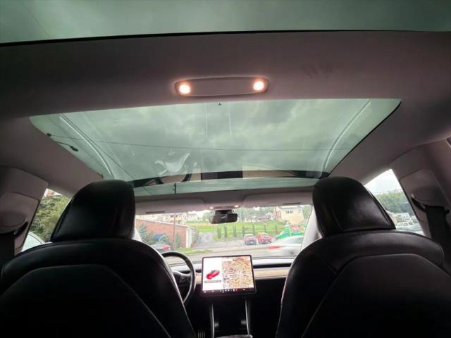 2019 Tesla Model 3 Mid Range