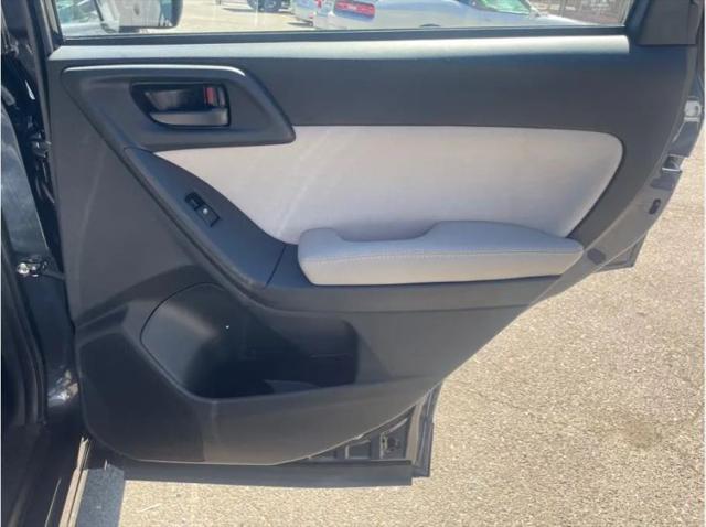 2016 Subaru Forester 2.5i