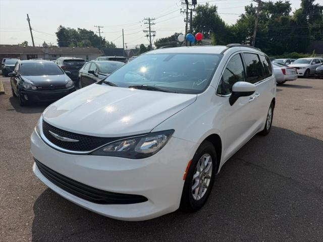 2020 Chrysler Voyager LXI for sale in Redford, MI