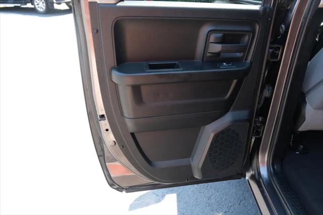 2019 Ram 1500 Classic Express Quad Cab 4x4 64 Box