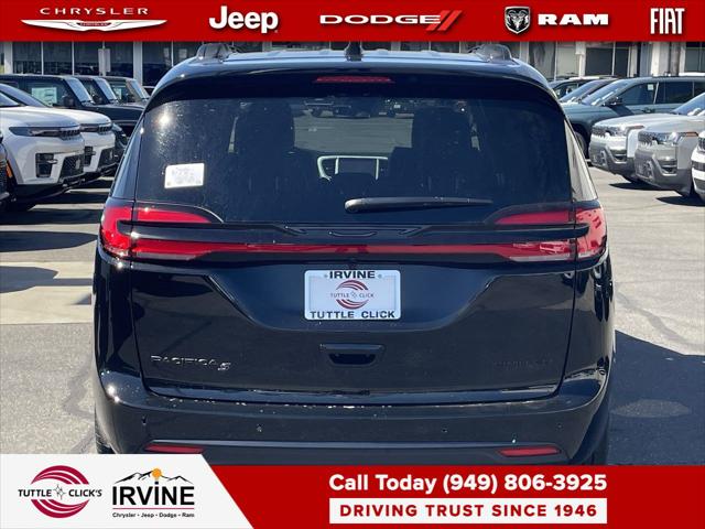 2027 Chrysler Pacifica Limited