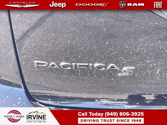 2027 Chrysler Pacifica Limited