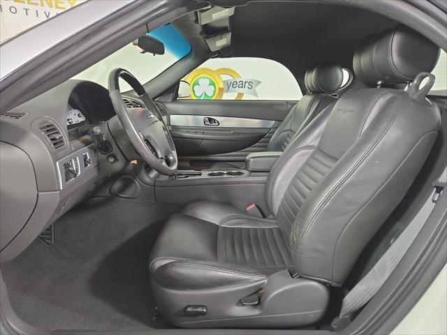 2002 Ford Thunderbird Base